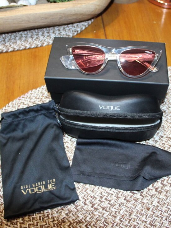 Vogue Eyewear Accessories - NWT Vogue by Gigi Hadid cat eye sunglasses AWESOME!